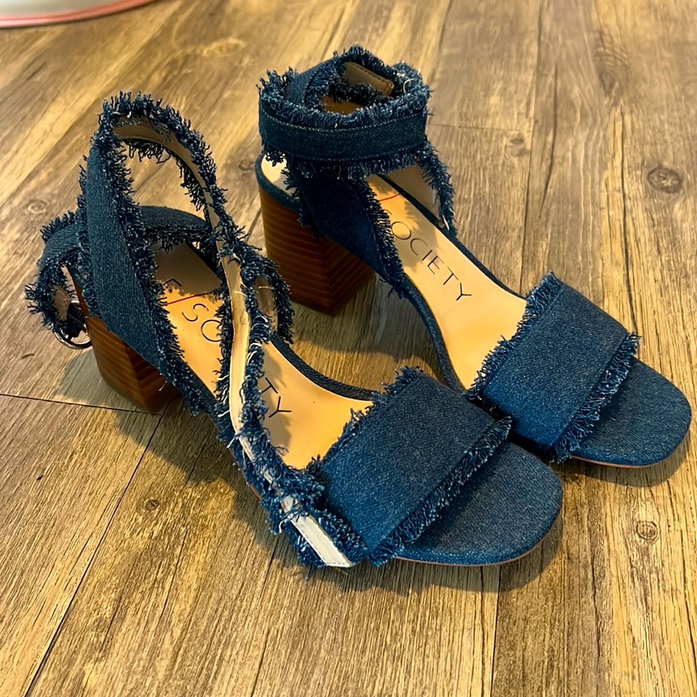 Sole Society Sandals